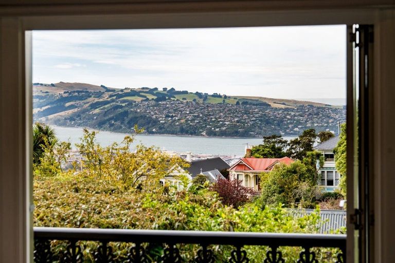 Photo of property in 3 Strathmore Crescent, Roslyn, Dunedin, 9010