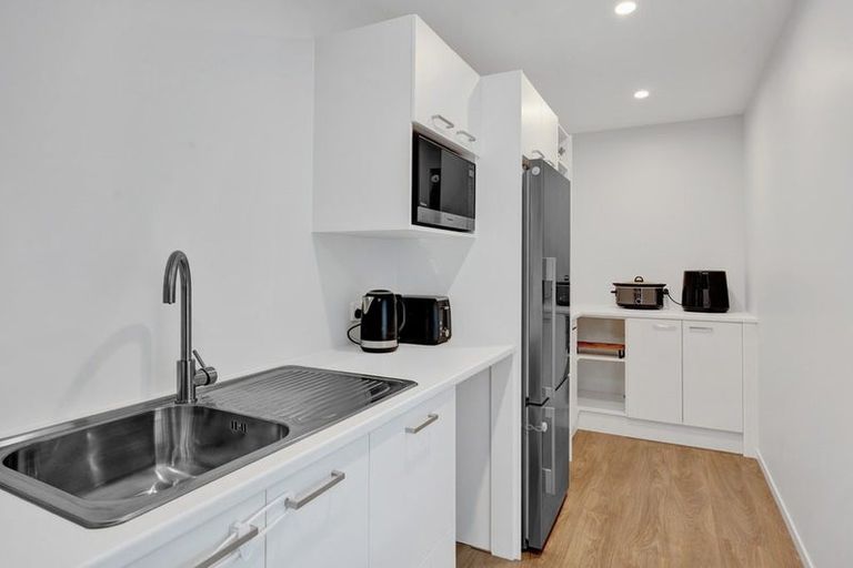 Photo of property in 423 Cardiff Road, Pembroke, Stratford, 4391