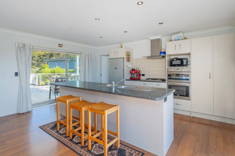 Photo of property in 16 Ohuka Place, Whitianga, 3510