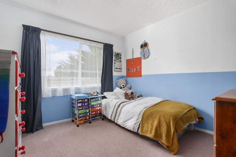 Photo of property in 56 James Laurie Street, Henderson, Auckland, 0612