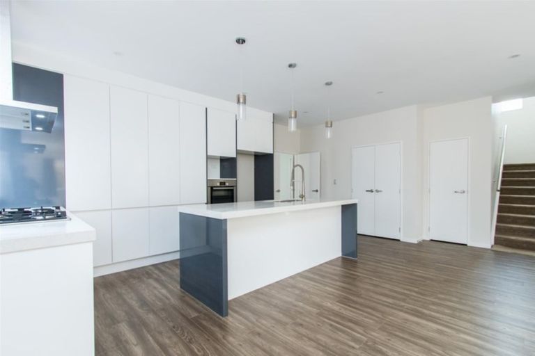 Photo of property in 27 Edgewater Drive, Karaka, Papakura, 2113