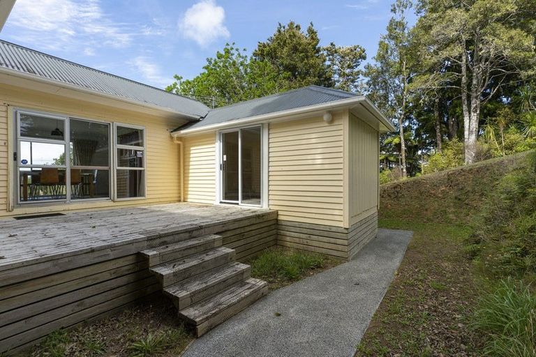 Photo of property in 37 Ngapuke Lane, Parua Bay, 0192