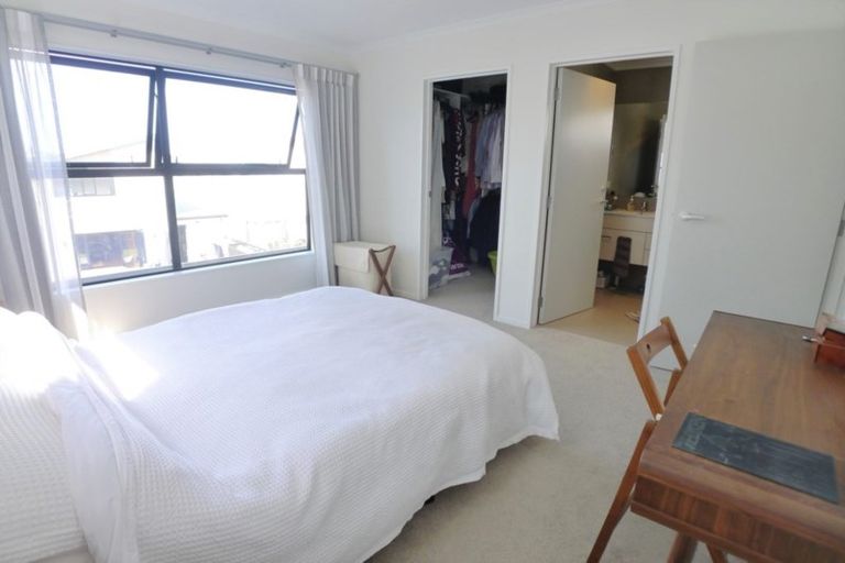 Photo of property in 11 Oioi Road, Hobsonville, Auckland, 0616