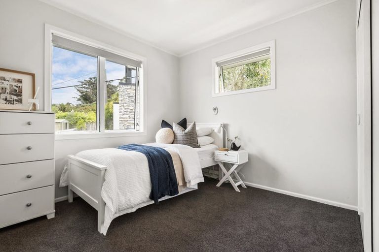 Photo of property in 2/40 Hebron Road, Waiake, Auckland, 0630