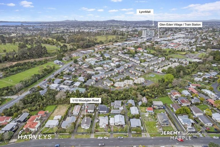 Photo of property in 10 Woodglen Road, Glen Eden, Auckland, 0602