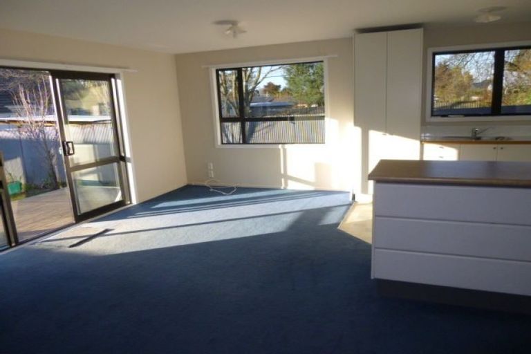 Photo of property in 15 Auburn Avenue, Upper Riccarton, Christchurch, 8041