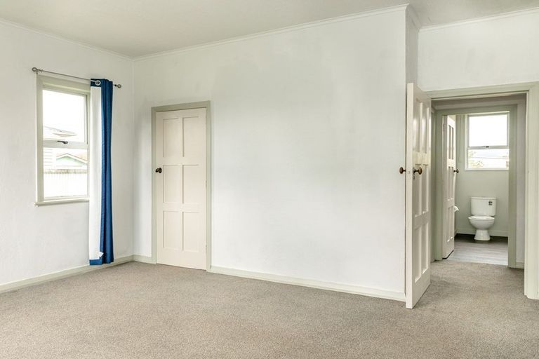 Photo of property in 30a Cobden Street, Westport, 7825