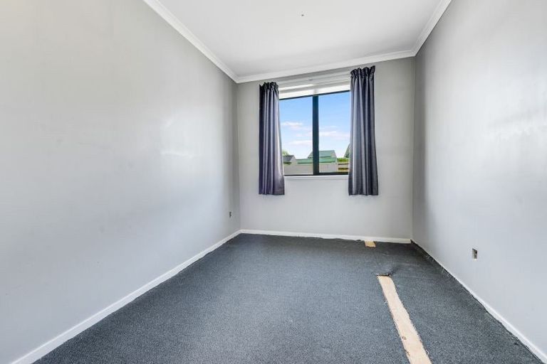 Photo of property in 42 Montgomery Crescent, Bader, Hamilton, 3206