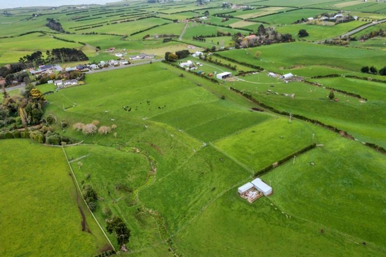 Photo of property in 414 South Road, Hawera, 4674