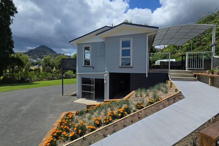 Photo of property in Cotswold Cottage B & B, 46 Maramarahi Road, Thames, 3578