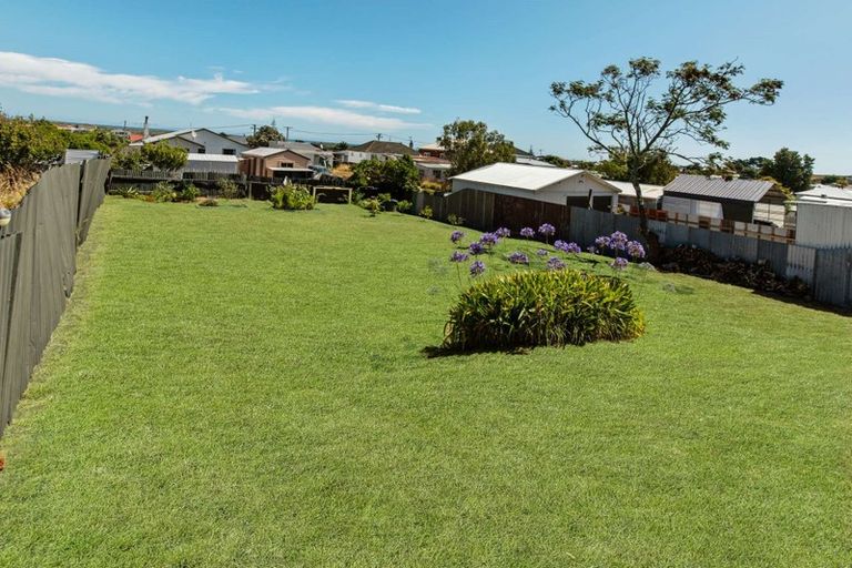 Photo of property in 30 Kowhai Street, Castlecliff, Whanganui, 4501