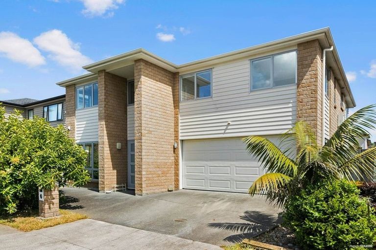 Photo of property in 20 Carrickdawson Drive, Flat Bush, Auckland, 2019