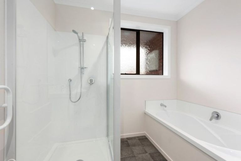 Photo of property in 23f2-a Ranfurly Street, Trentham, Upper Hutt, 5018