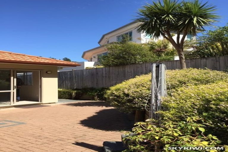 Photo of property in 35 Helvetia Drive, Browns Bay, Auckland, 0630