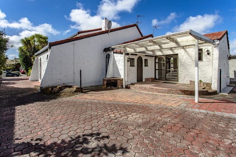 Photo of property in 15 Hawkswood Place, Avonhead, Christchurch, 8042