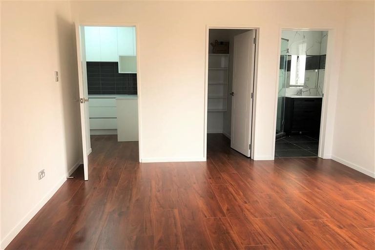 Photo of property in 35 Nola Dawn Avenue, Papakura, 2110