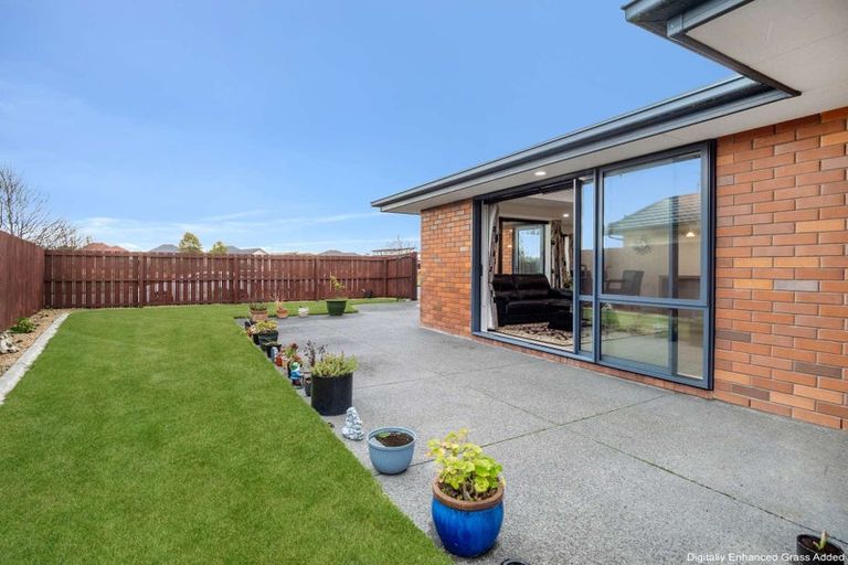 Photo of property in 8 Skipness Lane, Broomfield, Christchurch, 8042