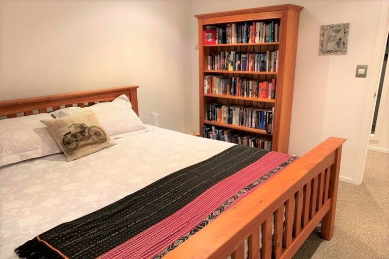 Photo of property in 52 The Masthead, Whitby, Porirua, 5024