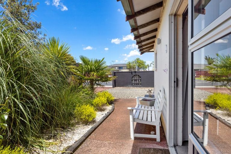 Photo of property in 1/73 Florence Avenue, Orewa, 0931