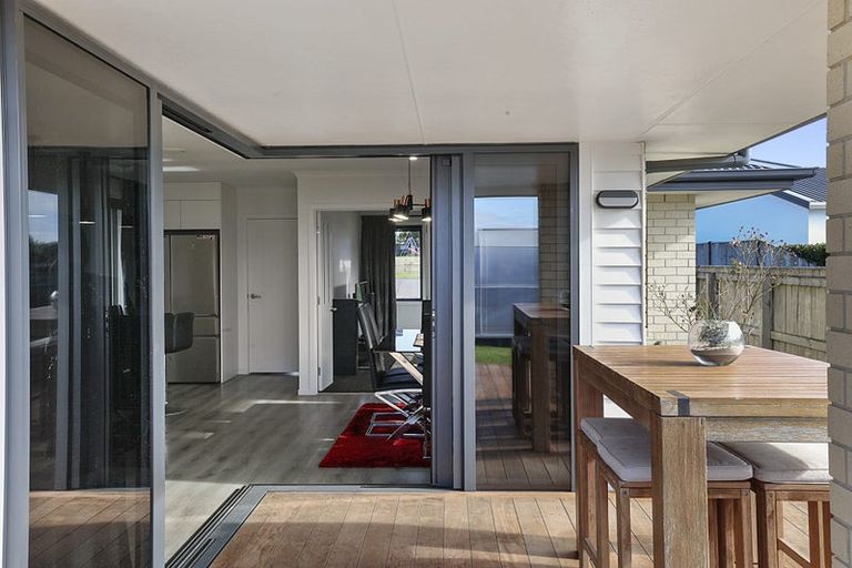 Photo of property in 4 Ellesmere Avenue, Bell Block, New Plymouth, 4312