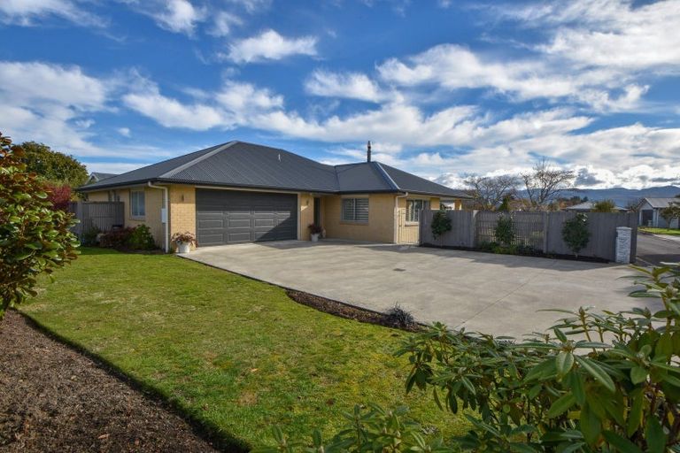 Photo of property in 266 High Street South, Carterton, 5713