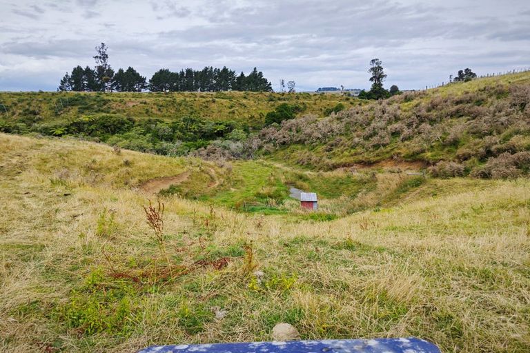 Photo of property in 223 Mataro Road, Onaero, Urenui, 4375