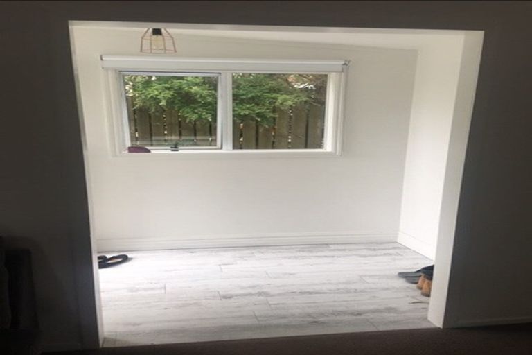 Photo of property in 37 Makiri Street, Helensville, 0800