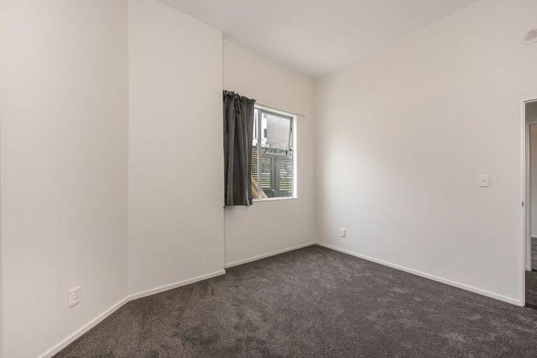 Photo of property in 2/27 Drummond Street, Mount Cook, Wellington, 6021