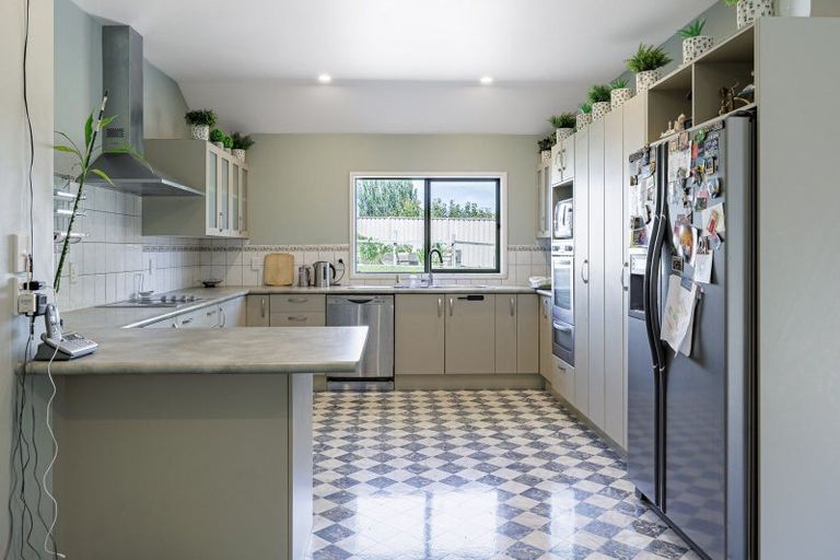 Photo of property in 37 Brooklands Drive, Havelock North, 4130