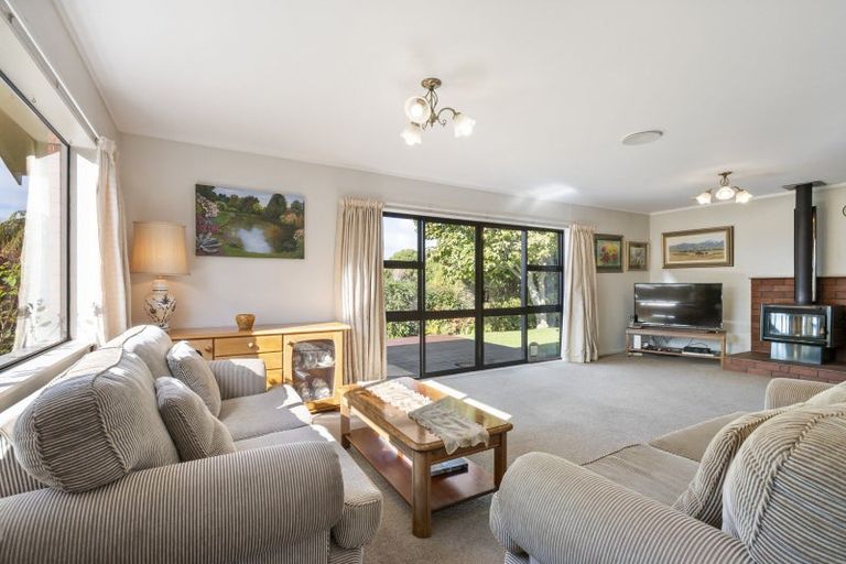 Photo of property in 3 Hau Whiti Place, Kimbolton, 4774