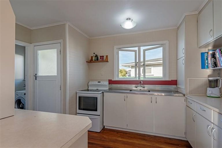 Photo of property in 3 Hunter Street, Milson, Palmerston North, 4414