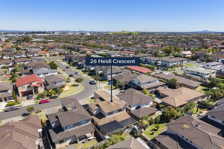 Photo of property in 26 Heidi Crescent, Flat Bush, Auckland, 2016