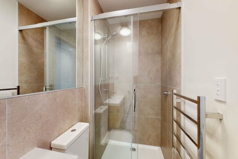 Photo of property in 67u4 Tiketike Way, Brooklyn, Wellington, 6021