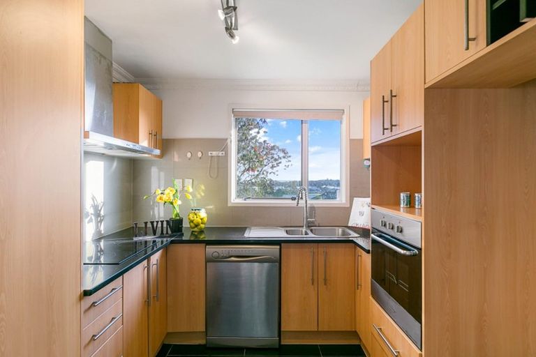 Photo of property in 7 Lewisham Street, Highland Park, Auckland, 2010