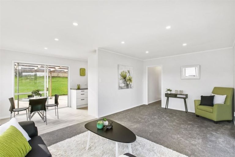 Photo of property in 5 Jarrah Place, Massey, Auckland, 0614