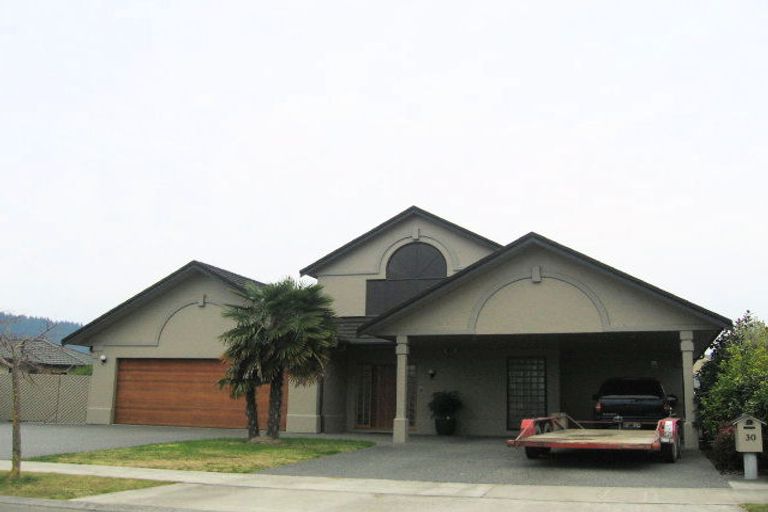 Photo of property in 30 Kensington Drive, Taradale, Napier, 4112