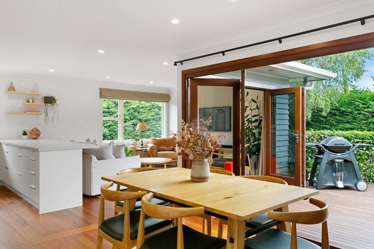 Photo of property in 50 Te Hatepe Avenue, Taupo, 3330