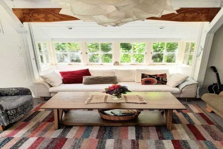 Photo of property in 1157 Old North Road, Helensville, Waimauku, 0882