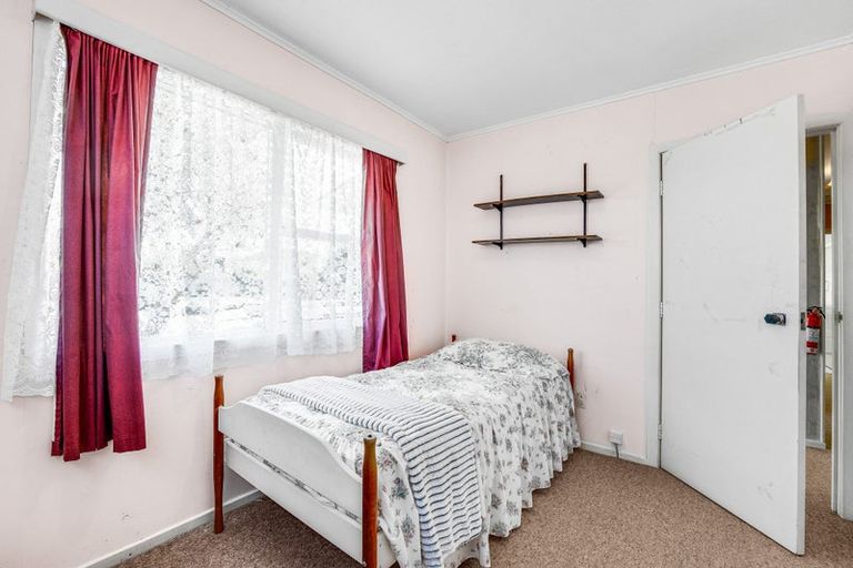 Photo of property in 29 Kaikoura Street, Henderson, Auckland, 0612
