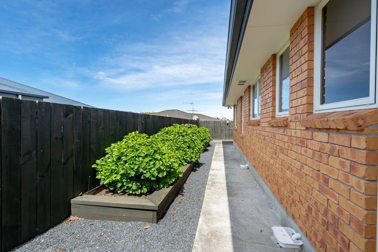 Photo of property in 2 Sunninghurst Drive, Fairfield, Dunedin, 9018