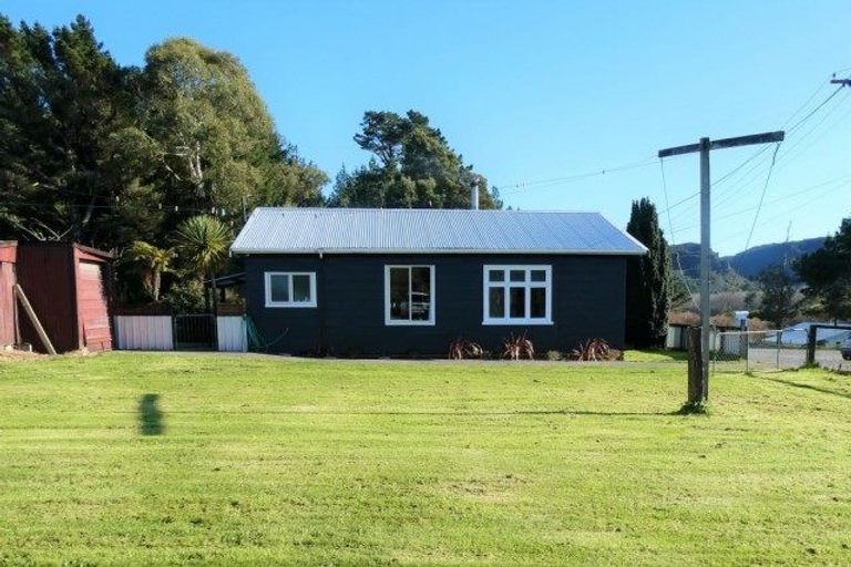 Photo of property in 12 Croft Place, Stillwater, Greymouth, 7805
