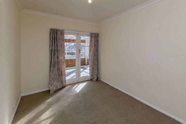 Photo of property in 4 Freyberg Street, Levin, 5510
