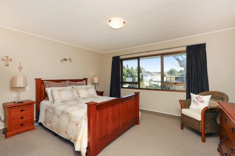Photo of property in 51b Avondale Road, Taradale, Napier, 4112