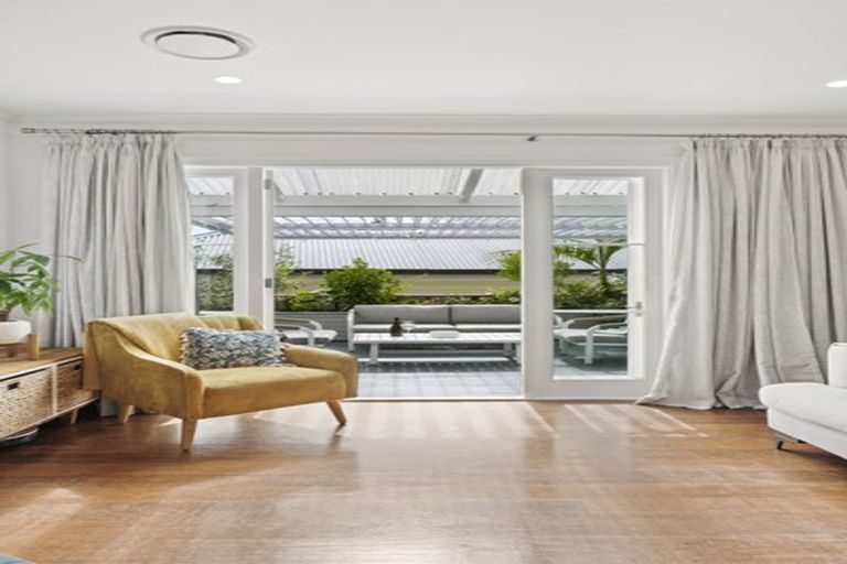 Photo of property in 2/6 Georgia Terrace, Albany, Auckland, 0632