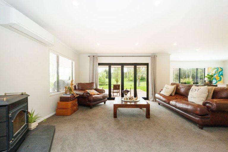 Photo of property in 31 Kahuterawa Road, Linton, Palmerston North, 4472
