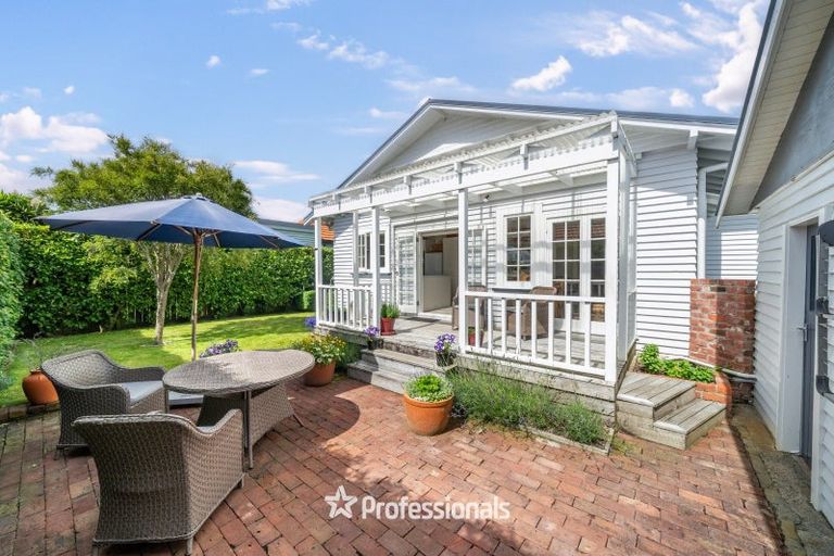 Photo of property in 2 Ropata Crescent, Boulcott, Lower Hutt, 5010