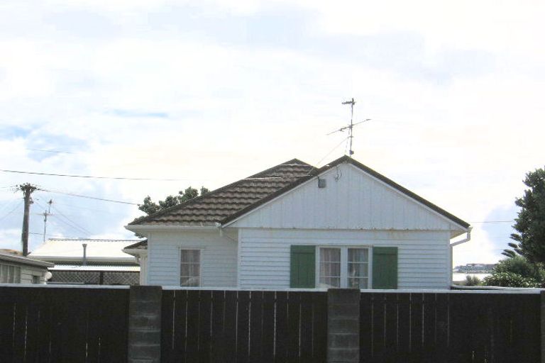 Photo of property in 1/14 Wayside, Miramar, Wellington, 6022