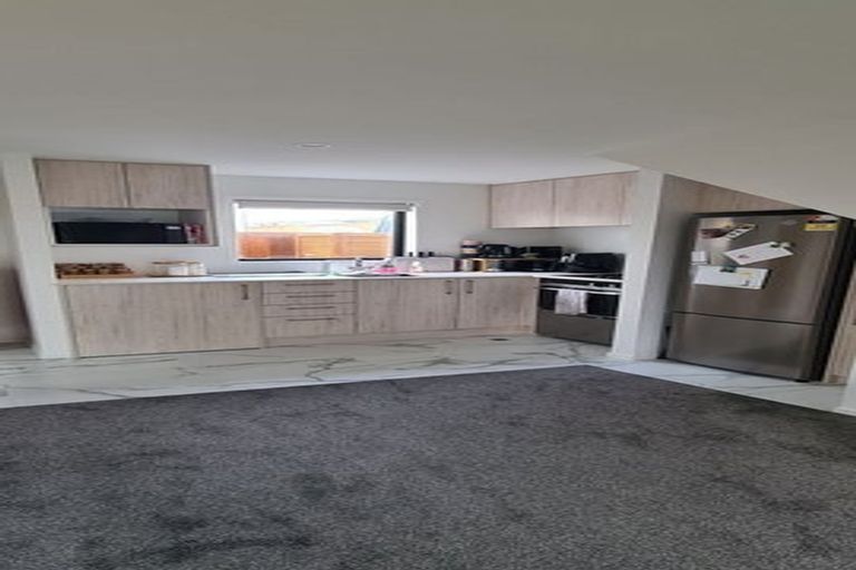 Photo of property in 10/41 Kervil Avenue, Te Atatu Peninsula, Auckland, 0610