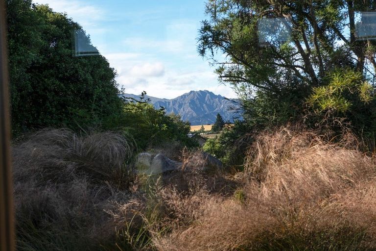 Photo of property in 112 Mount Iron Drive, Wanaka, 9305