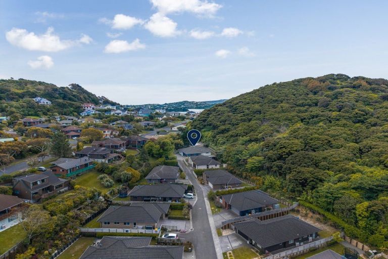 Photo of property in 38 Mooring Close, Whitby, Porirua, 5024